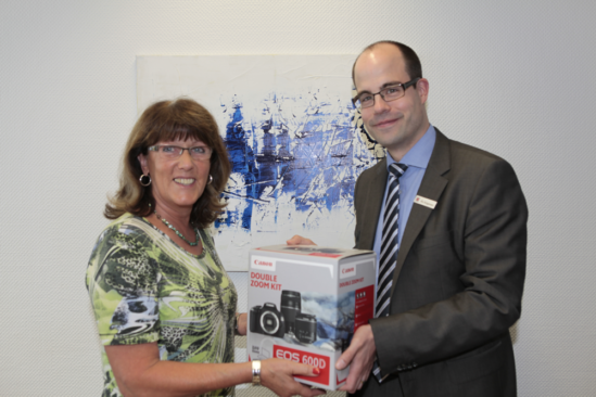 Eine glückliche Gewinnerin