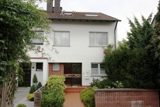 Gepflegte Doppelhaushälfte mit Garage in beliebter Wohnlage Witten-Bommern, Doppelhaushälfte